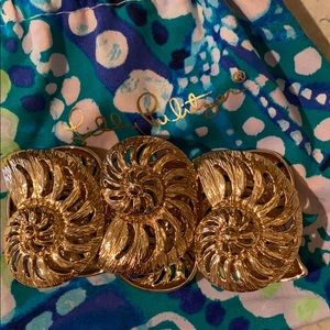 LILY Pulitzer shell bracelet